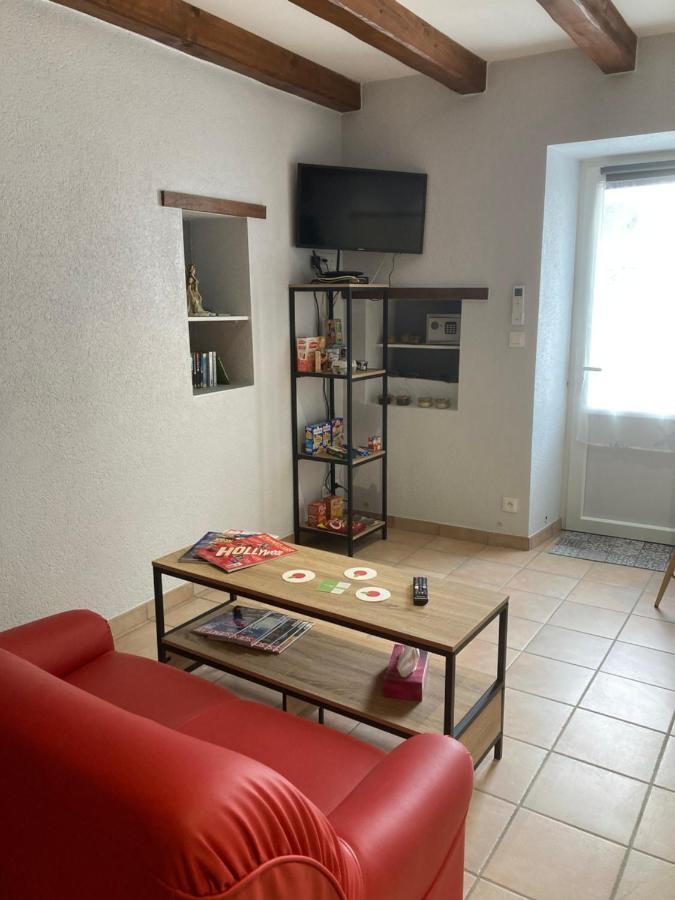 Le Petit Monas Lejlighed Civaux Eksteriør billede